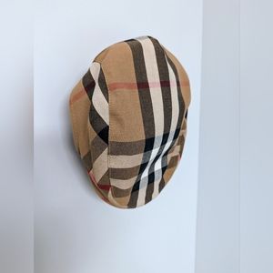 Burberry English Cap, Logo Check, Size L